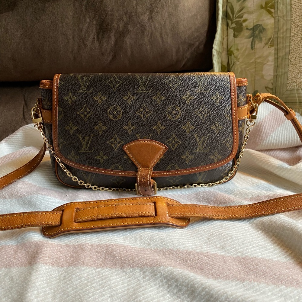 Louis Vuitton Sologne